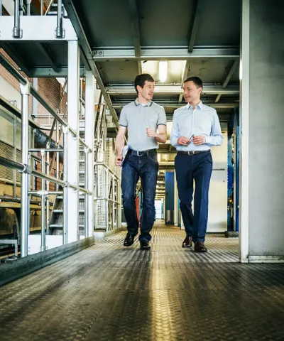 B2B negotiations and rebate strategies