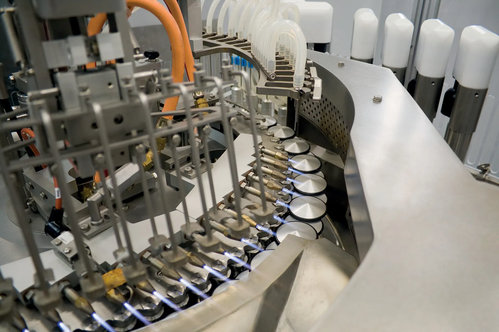 Holistic pricing of new machines